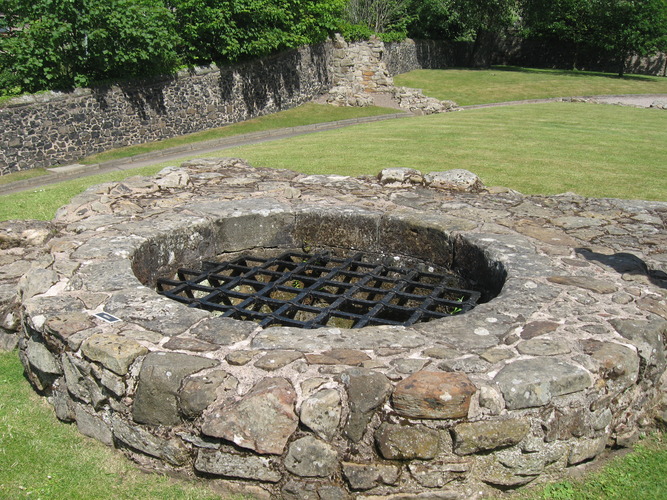 gal/Scotland_2010/Eliza/w20100708-134620_IX.jpg