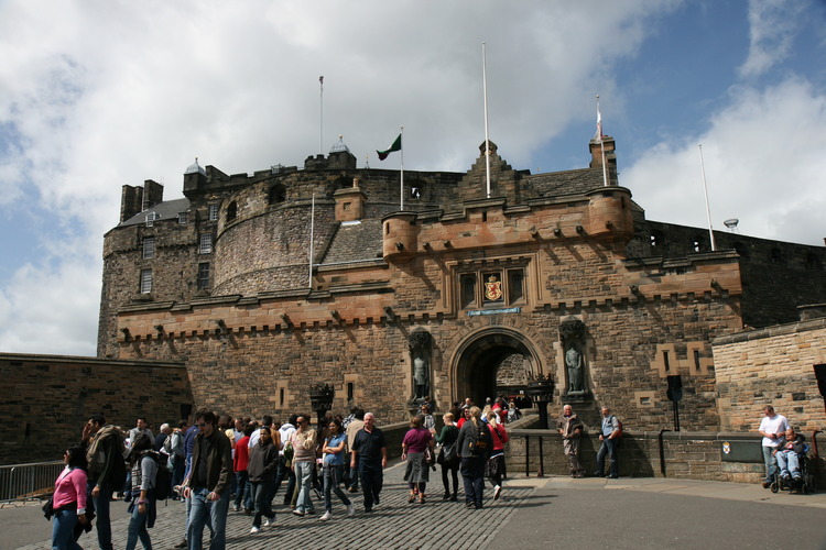 gal/Scotland_2010/Michael/w20100707-114350_EOS.jpg