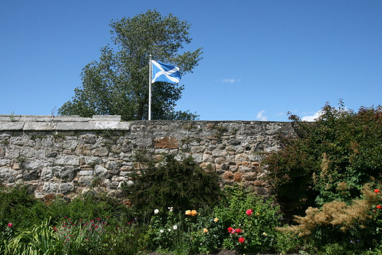 gal/Scotland_2010/Michael/w20100708-135947_EOS.jpg